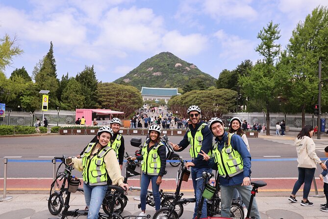 Afternoon E-bike tour and "Happy Hour" food and drinks - The real payoff: snacks first, then Happy Hour eats and drinks