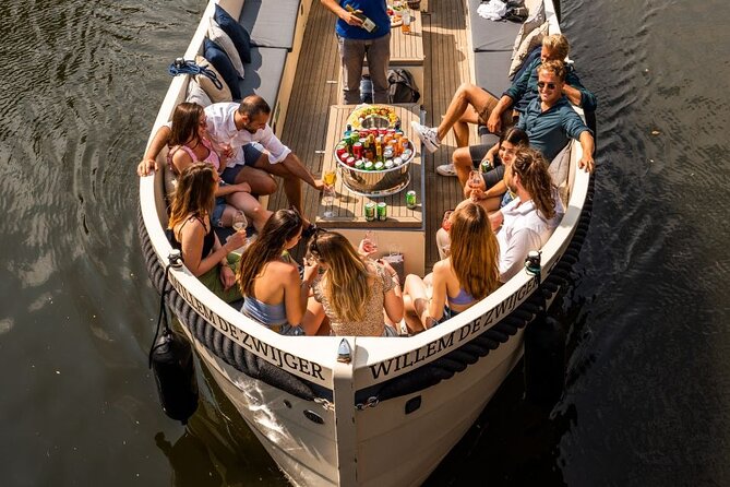 Amsterdam: Canal Booze Cruise with Unlimited Drinks Option - Drinks on Board: What You Get With 2 Drinks vs Unlimited