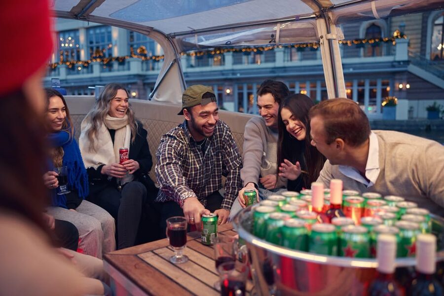 Amsterdam: Covered Canal Booze Cruise with Unlimited Drinks - Covered Boat Comfort, Warm Blankets, and the Real Weather Test