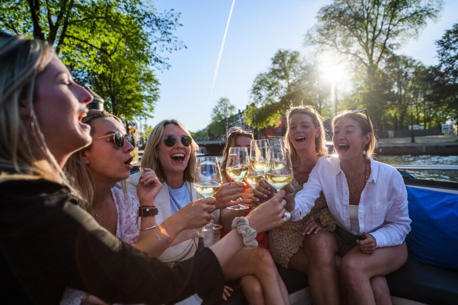 Amsterdam: Private Canal Booze Cruise with Unlimited Drinks - Price and Value: $265 Per Person for a One-Hour Private Party