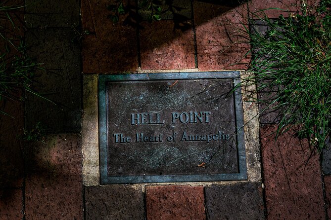 Annapolis Ghost Tours Boos & Booze Haunted Pub Crawl - Government House of Maryland: history building, not the original seat