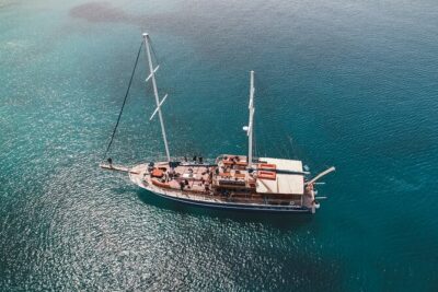 Athens Riviera Sunset Cruise with Snacks and Drinks Included - Finding the boat: docks, Calypso, and avoiding stress
