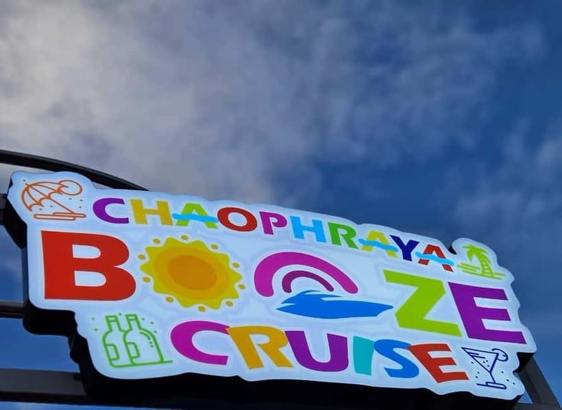 Bangkok : Chaophraya Booze Cruise – Drinks Onboard - River City Bangkok: Getting On and Finding the Right Spot