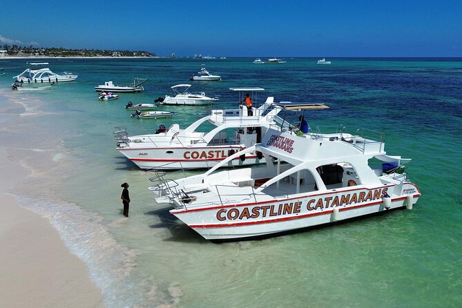 Boots and Booze in Punta Cana, A COUNTRY Party Boat Cruise - Cowboy hats, country music, and the catamaran mood in Punta Cana