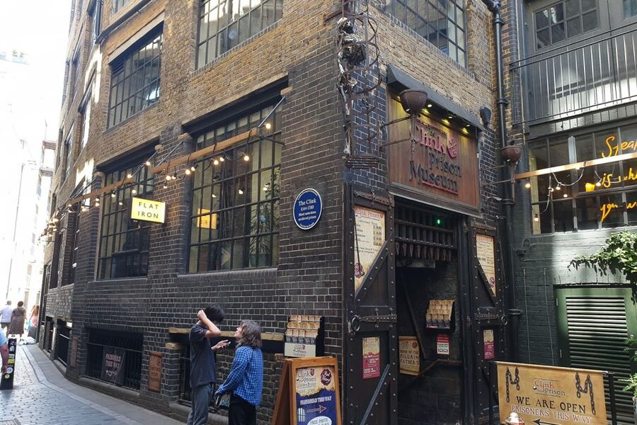 Booze, Brothels & the Bard: London's Bawdy Borough - Who This Tour Is For (and Who Should Skip It)