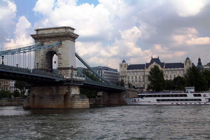 Booze Cruise Budapest Sightseeing Danube Cruise - Where you meet and how to time your arrival