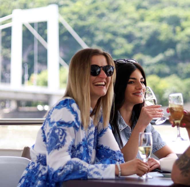 Budapest: Downtown Budapest Unlimited Booze Cruise - Should you book it? My practical take