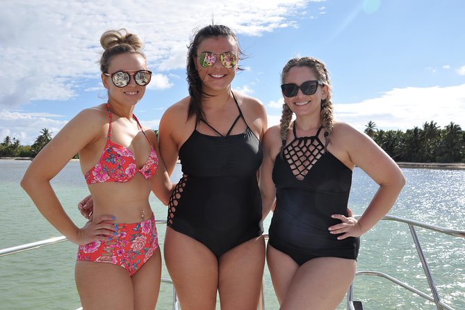 Catamaran Booze Cruise, Snorkeling & Punta Cana Coast View - The Natural Swimming Pool Stop: Shallow Water for Photos and Floating