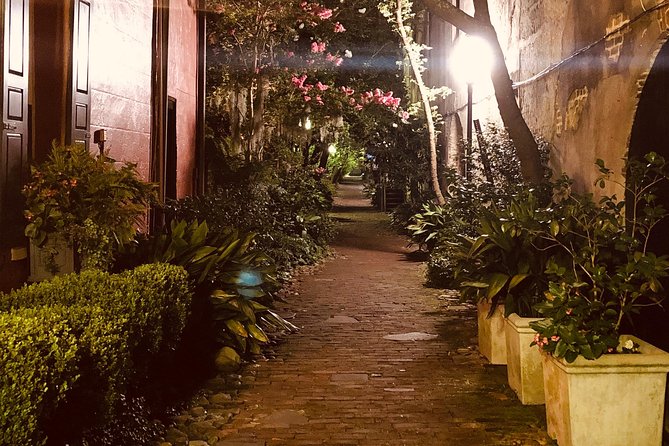 Charleston Haunted Booze and Boos Ghost Walking Tour - Who This Tour Fits Best (And Who Should Skip)