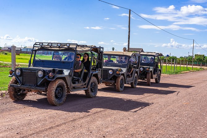 Countryside Sunset Jeep Tour with Drinks included - Wat Po Banteaychey: Buddhist practices and Khmer fortune-telling