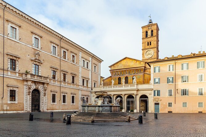 Day drinking in Rome - Scandalous Roman History - Mouth of Truth: short walk, fast sightseeing, good for mixing with the group