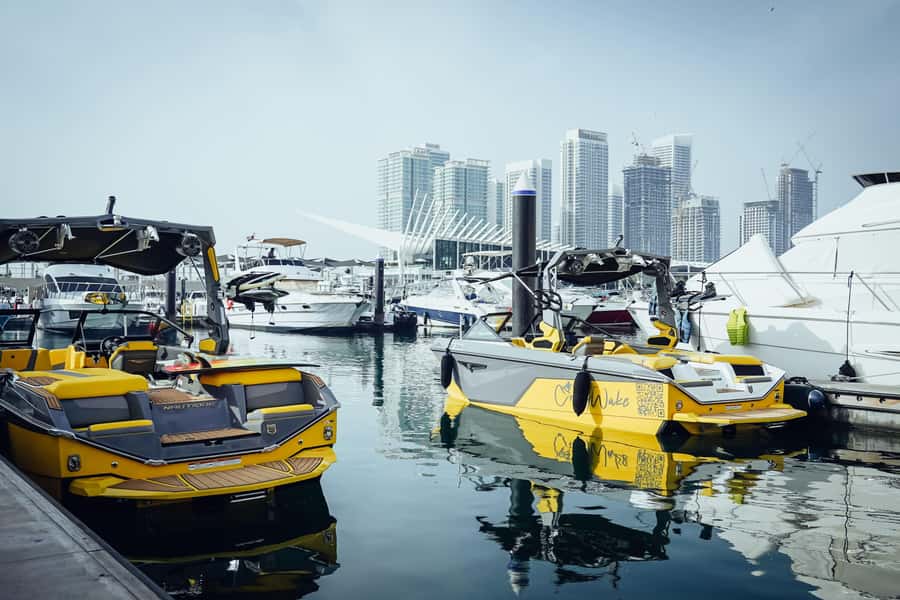 Dubai wakesurfing & wakeboarding: Snacks & drinks included! - CrazyWake in Dubai Marina: the experience in real terms