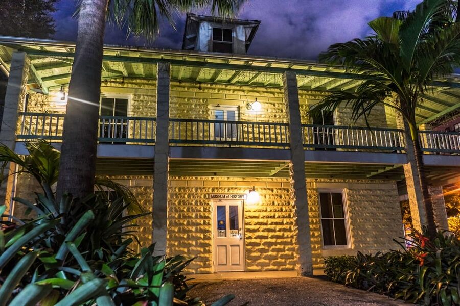 Ft. Lauderdale: Boos and Booze Haunted Pub Crawl - What you’ll learn: research, storytelling, and group energy