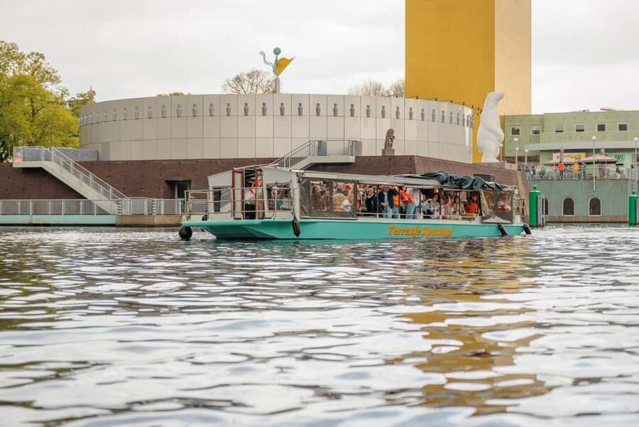 Groningen: Booze Cruise with Unlimited Drinks - Drinks and Price Value: Why $44 Can Make Sense Here