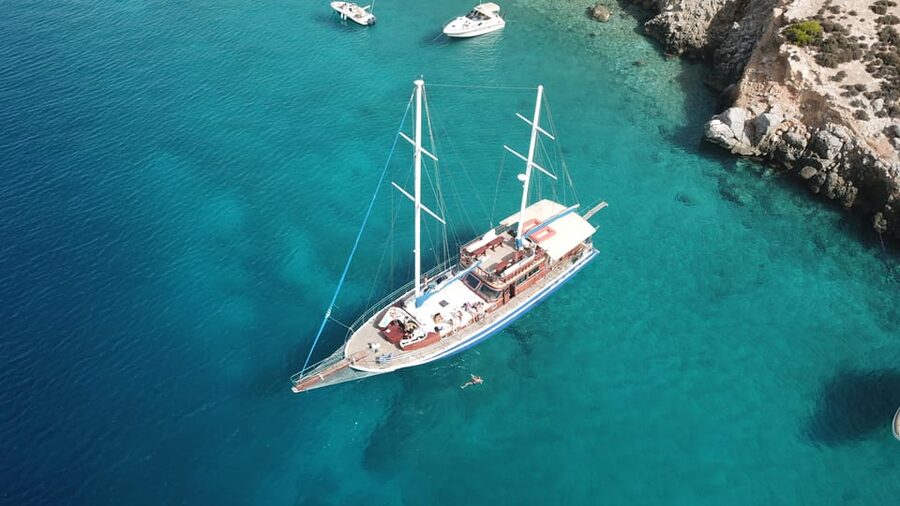 Half-Day Athens Cruise: Swim Stop,Lunch, and Drinks Included - Onboard lunch: Greek flavors, real portions, no fuss