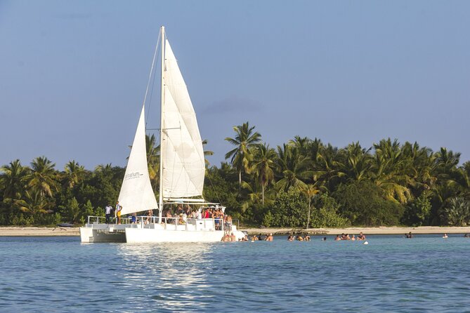 Happy Hour Party Boat With Snorkeling - Snorkeling at Sousa Bay: What You’ll See and How Stops Work