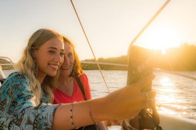 Happy Hour Sunset Cruise - The sailing route: Spanish Water, the coast, and the St. Anna Bay feel