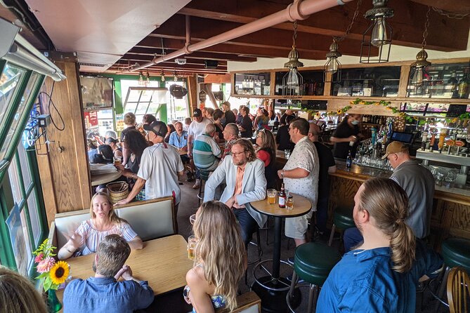 Happy Hour Tour of Pike Place Market - Stop 1: The Athenian Seafood Restaurant and Bar Views