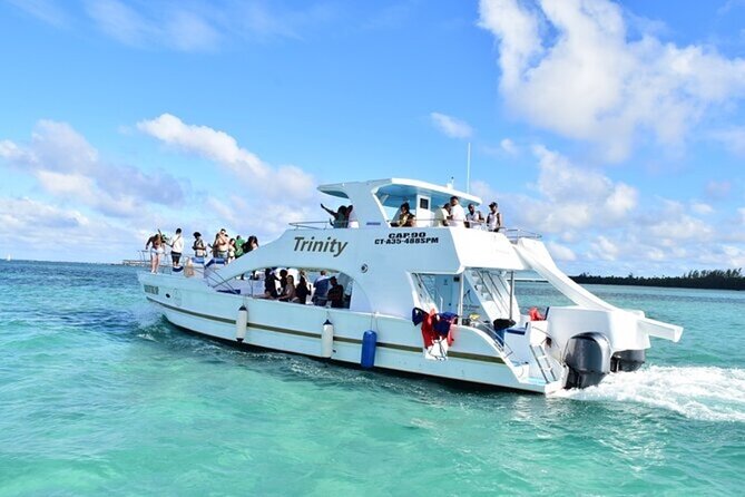 Hip Hop Party Boat Booze Cruise with Open Bar (Adults Only) - Music and Party Atmosphere: Hip Hop, Plus the Styles That Show Up
