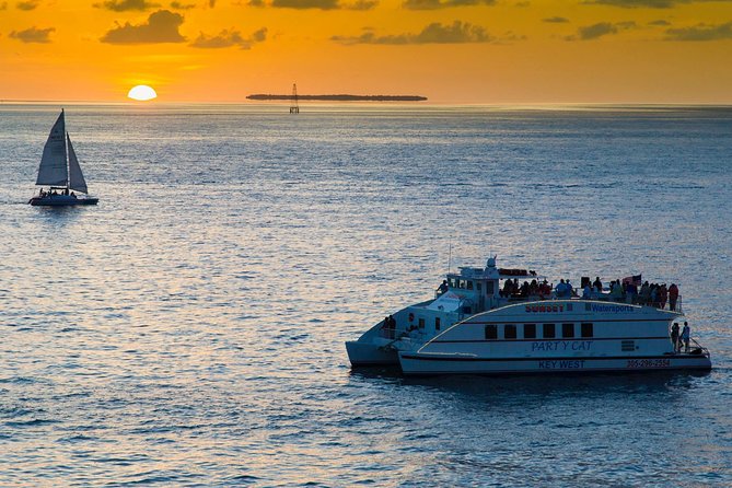 Key West Sunset Cruise: Dinner, Live Music & Drinks Included - The Big-Boat Reality Check: Group Size, Timing, and Ride Comfort