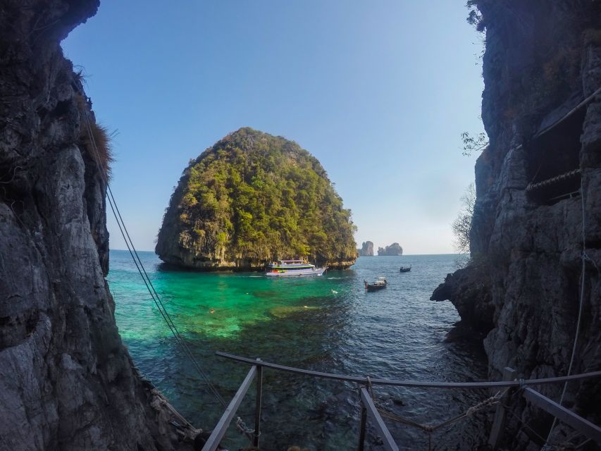 Koh Phi Phi: Captain Bob's Private Booze Cruise - Drinks, Lunch, Snacks, and What You Need to Pack