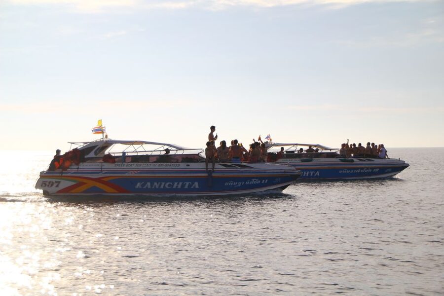 Koh Phi Phi: Captain Bob's Private Booze Cruise - Viking Cave and the Snorkel Stop: Short Visits, Real Water Time