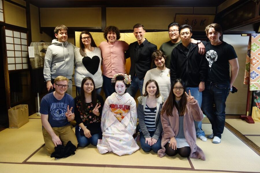 Kyoto: Maiko Happy Hour at a Historic Machiya - Key highlights worth your attention