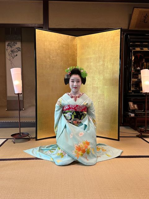 Kyoto: Maiko Happy Hour at a Historic Machiya - Translation and timing: the two things you can control