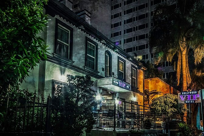 LA Ghosts Boos and Booze Haunted Pub Crawl - What I’d watch for: dress code, rules, and group tone