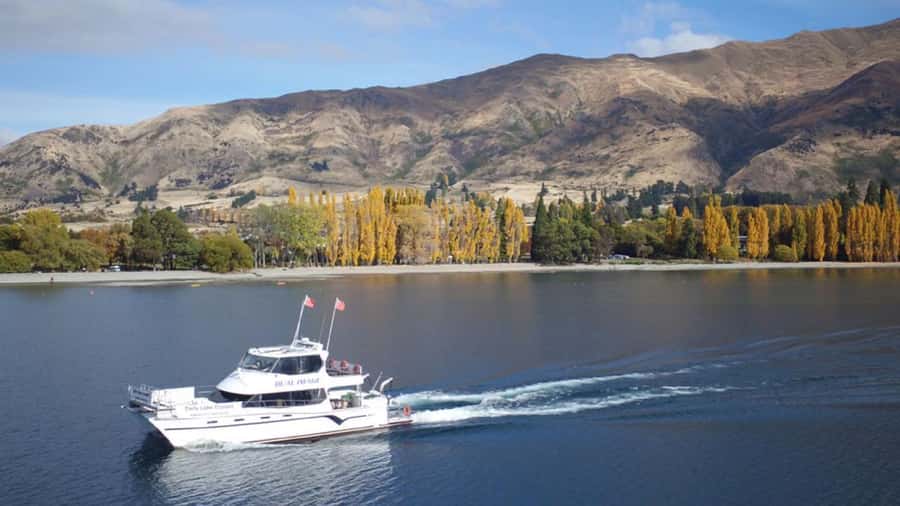 Lake Wanaka Happy Hour Cruise - My booking verdict: should you do it?