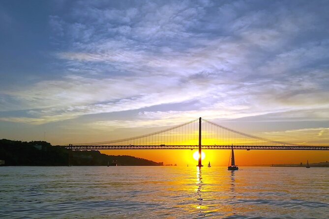 Lisbon Small Group Sunset Sailing 2h Cruise with Drinks Included - Key things I’d watch for
