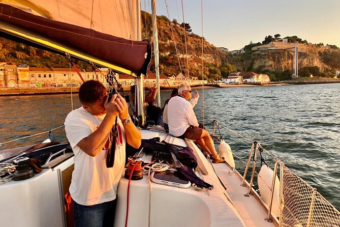 Lisbon Small Group Sunset Sailing 2h Cruise with Drinks Included - Should You Book Palmayachts for a Lisbon Sunset Sailing Cruise?