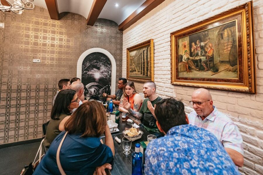 Madrid: Food & Wine Tour with 10 Tapas & 4 Drinks Included - What You’ll Really Eat and Drink (The Classics That Matter)