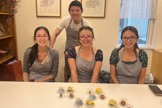 Making Japanese desserts Nerikiri & drinking matcha in Tokyo - Who should book (and who might not love it)