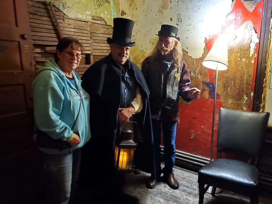 Memphis: Drinking Spirits with Spirits Haunted Pub Crawl - Why a haunted pub crawl works so well in Memphis