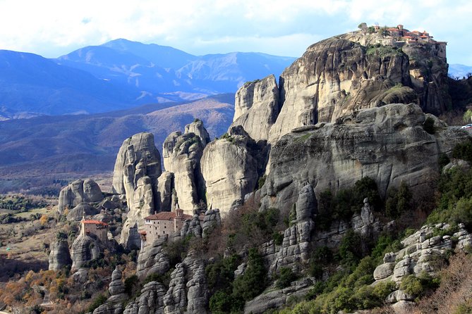 Meteora Monasteries Fully Private Day Tour with Great Lunch-Drinks Included - Varlaam Monastery: A Shorter Visit with Real Historical Texture