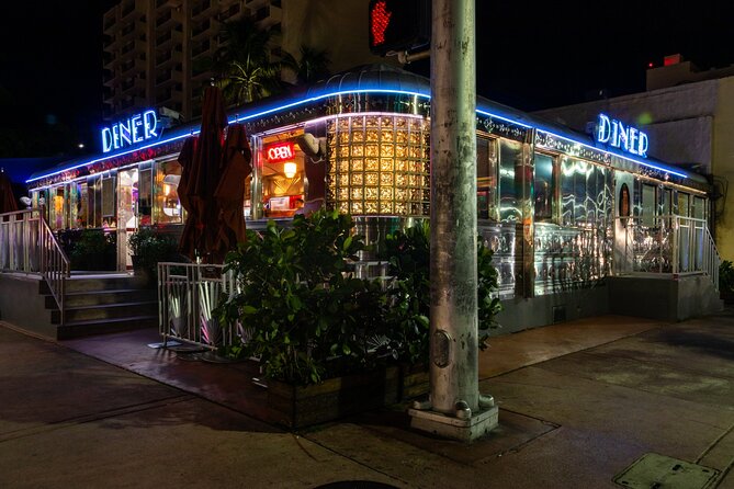 Miami Boos and Booze Haunted Pub Crawl - Stop 3: Española Way and Barroom Hauntings Over a Drink