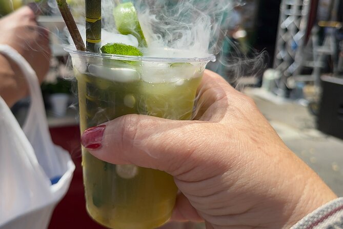 Miami Skyline: Happy Hour Cruise Music & Cash Bar - Miami from the water: why this sunset route feels special