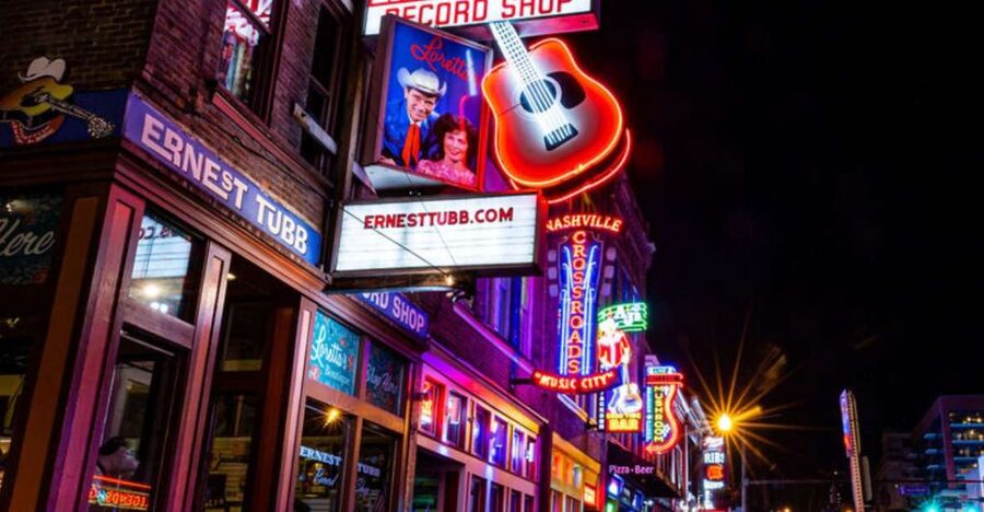 Nashville: Ghosts, Boos and Booze Haunted Pub Crawl - Meeting outside Skull’s Rainbow Room with a lantern and US Ghost Adventures