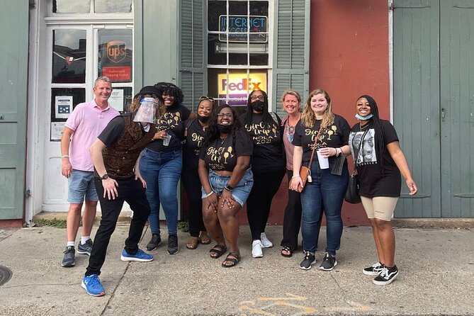 New Orleans Happy Hour Ghost Walking Tour Pub Crawl - Harry’s Corner Bar: Celebrity Hauntings and the Convent Girls