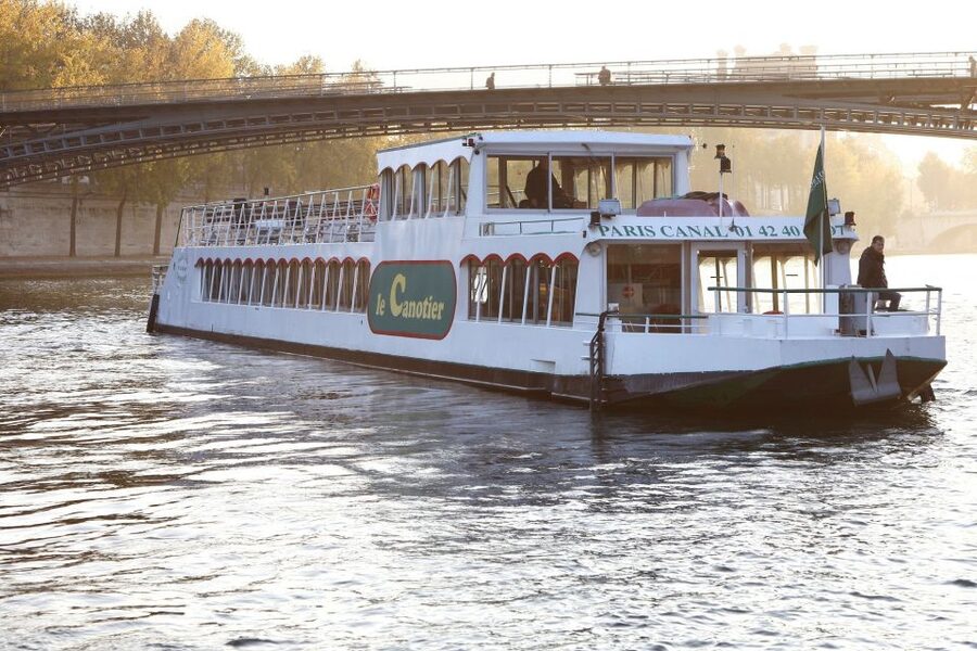 Paris: Happy Hour Evening Cruise on the Seine River - Key things to know before you go