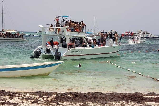 Party Boat / Booze Cruise and Snorkeling - Open Bar - From Bávaro pickup to catamaran check-in