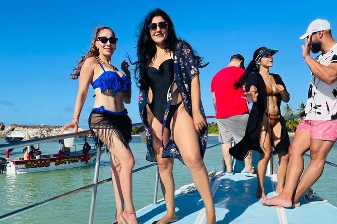 Party Boat Booze Cruise - Crucero con bebidas y Fiesta en Barco - Guided Snorkeling With Provided Gear: What You Can Expect