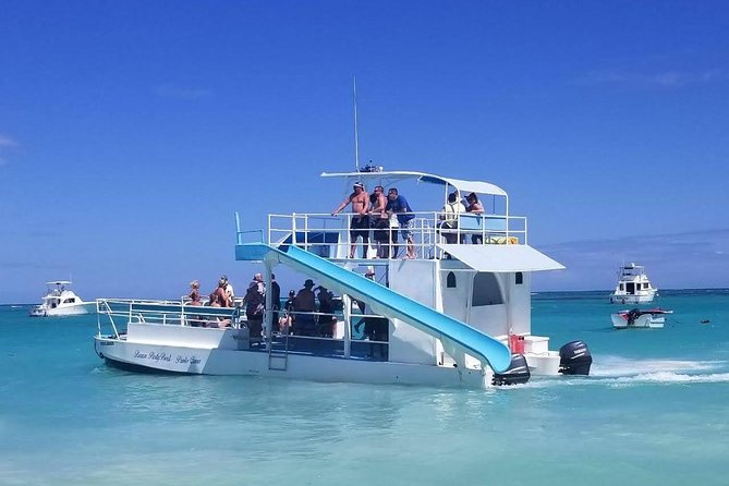 Party Boat in Punta Cana - Booze Cruse - Price and value: $75 for a 3-hour water-and-fun plan