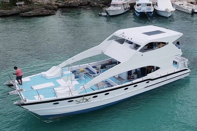Party Booze Boat Fiesta Sand Bar-Snorkeling-Music-Drinks-Dancing - From Bávaro Natural Pool to Dolphin Island: Cruising With Purpose