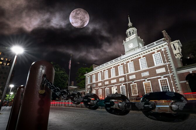 Philly Ghosts Boos and Booze Haunted Pub Crawl - Is This a Real Ghost Tour or a Pub Crawl?