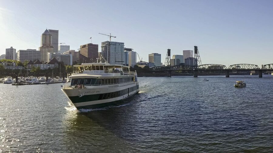 Portland: Happy Hour Sightseeing Cruise - Views From the Observation Deck: Best Bets for Photos and Timing