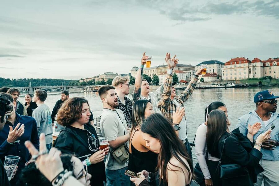 Prague: Booze Cruise with Open Bar and Duplex Entry - What stands out on this Prague booze cruise