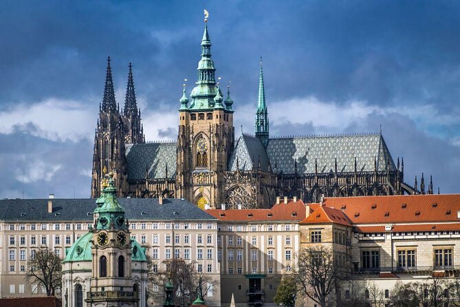 Prague Castle and Pubs Tour with Drinks Included - Key things that make this Prague Castle pub tour worth it