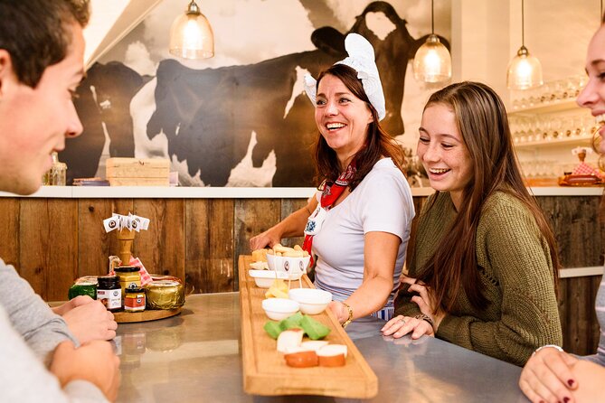 Premium Cheese Tasting with Wine and Beer Pairing - The 10% Store Discount: Turning Taste Into Take-Home Souvenirs